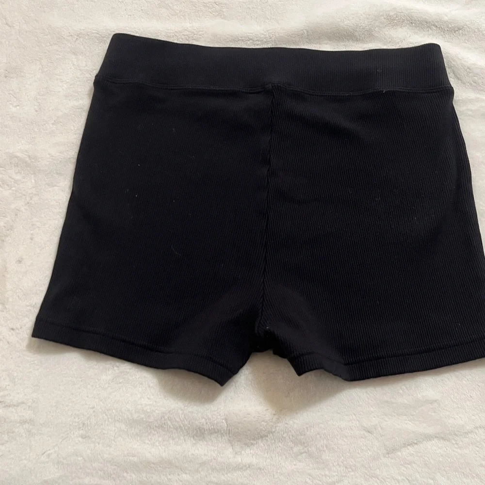ALO Yoga Women's Classic Black Bike Shorts